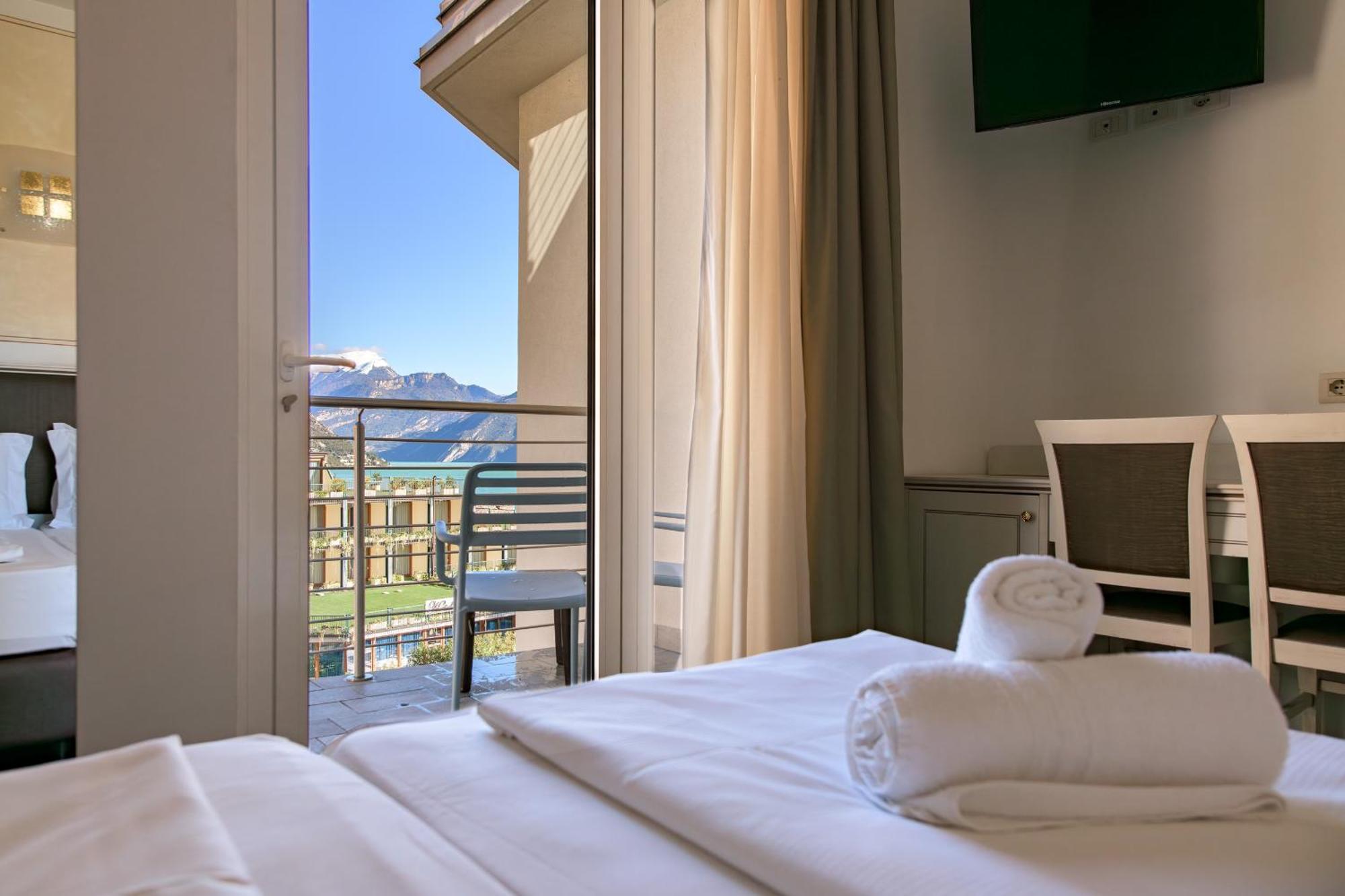 Hotel Sogno Del Benaco Limone sul Garda Exterior photo