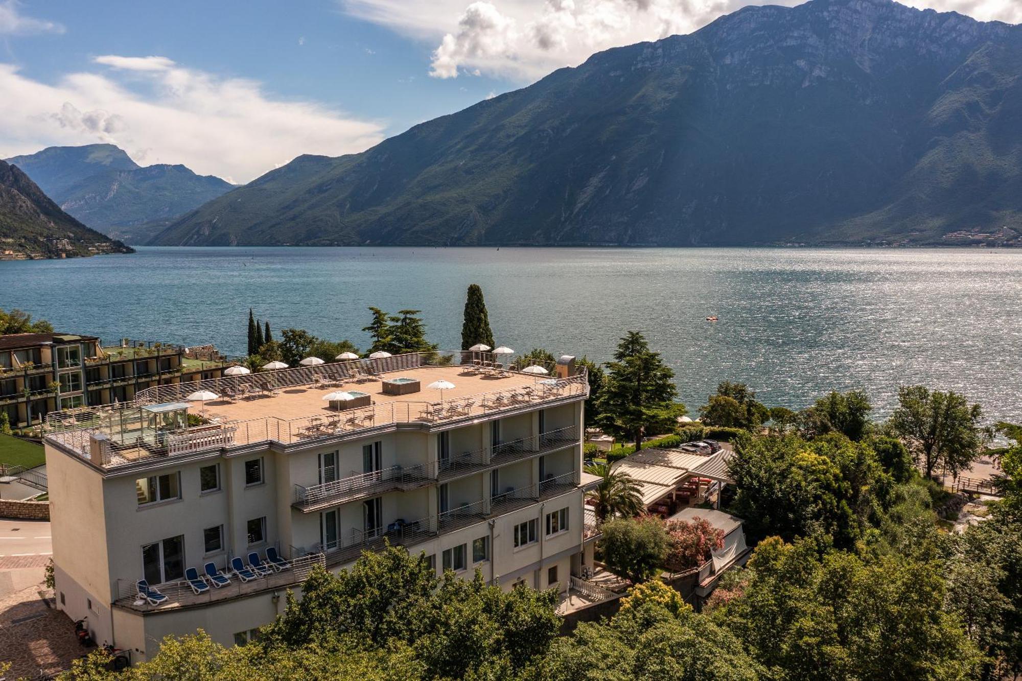 Hotel Sogno Del Benaco Limone sul Garda Exterior photo